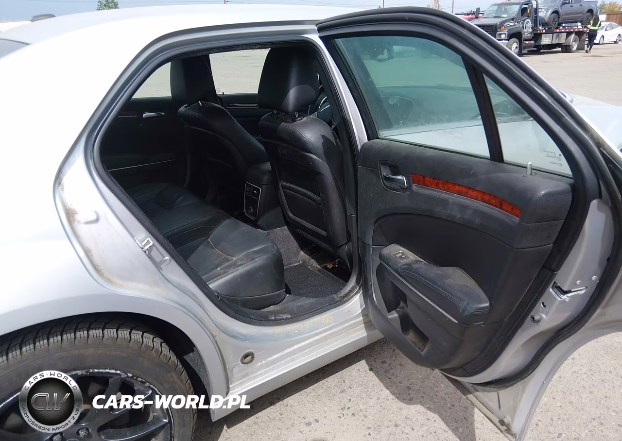 2012 Chrysler 300 Limited VIN:2C3CCACG1CH257062 - 8