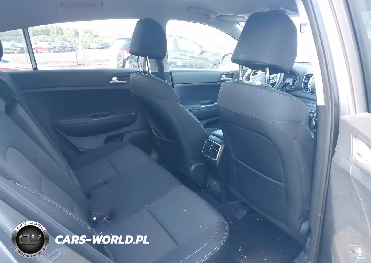 2019 Kia Sportage Lx VIN:KNDPMCAC8K7490937 - 8