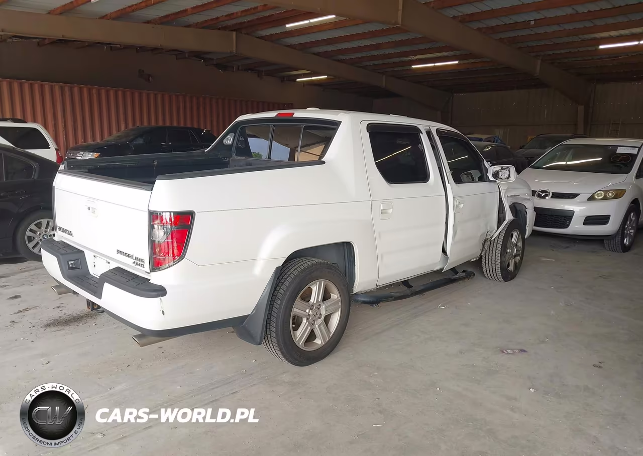 2014 Honda Ridgeline Rtl VIN:5FPYK1F5XEB012081 - 4