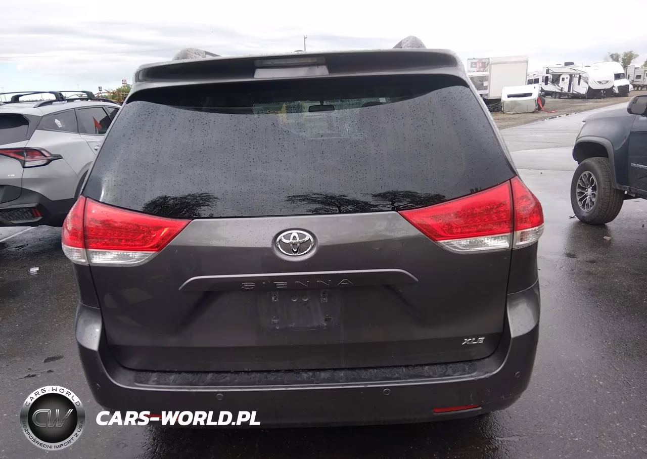 2014 Toyota Sienna Xle V6 8 Passenger VIN:5TDYK3DC5ES500503 - 17