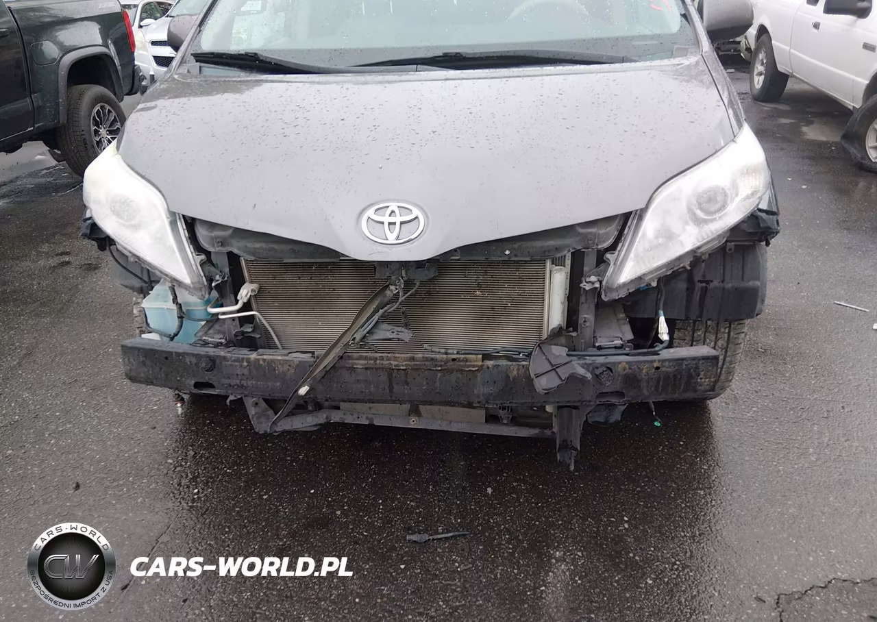 2014 Toyota Sienna Xle V6 8 Passenger VIN:5TDYK3DC5ES500503 - 6