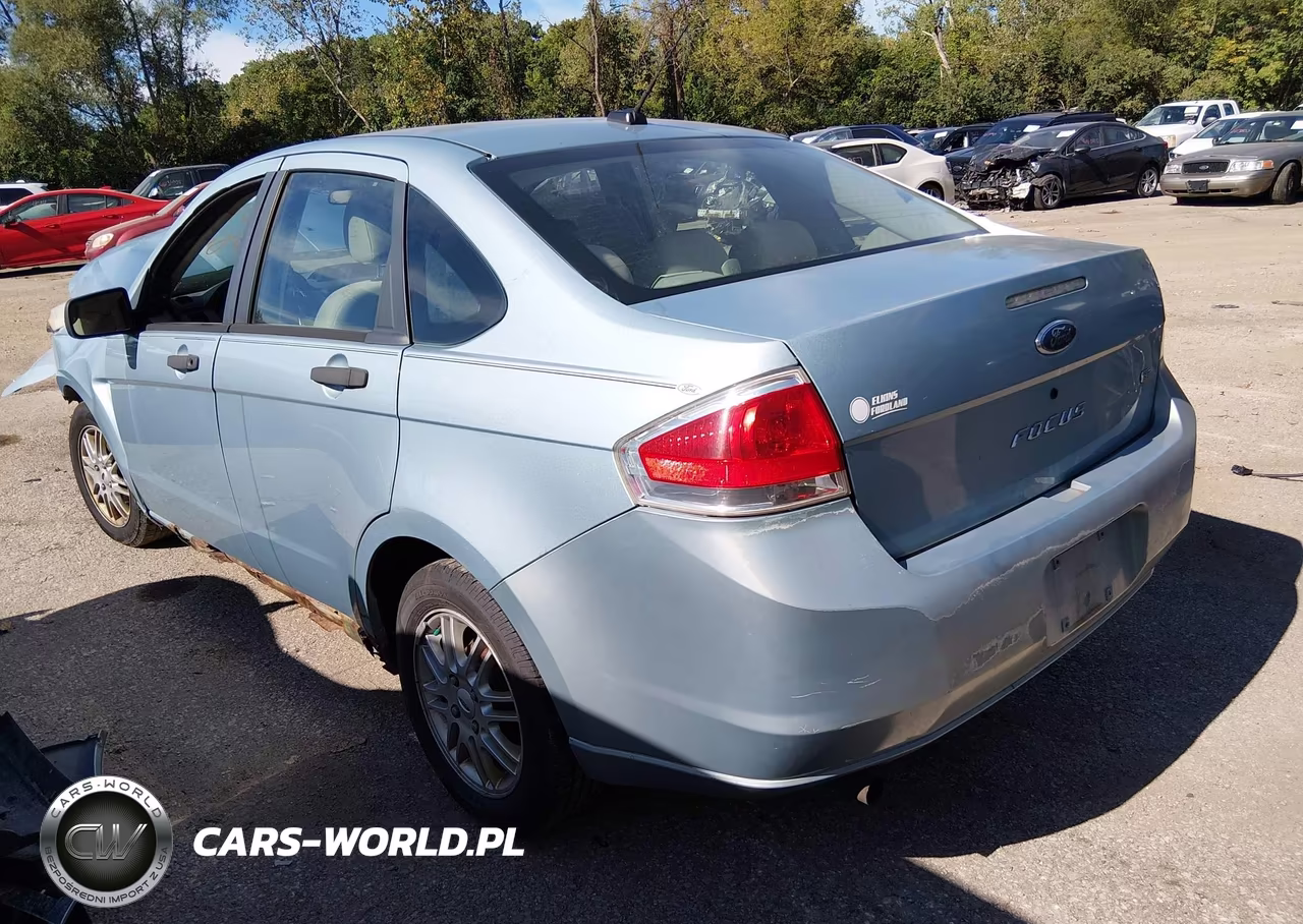 2009 Ford Focus Se VIN:1FAHP35N99W229913 - 3
