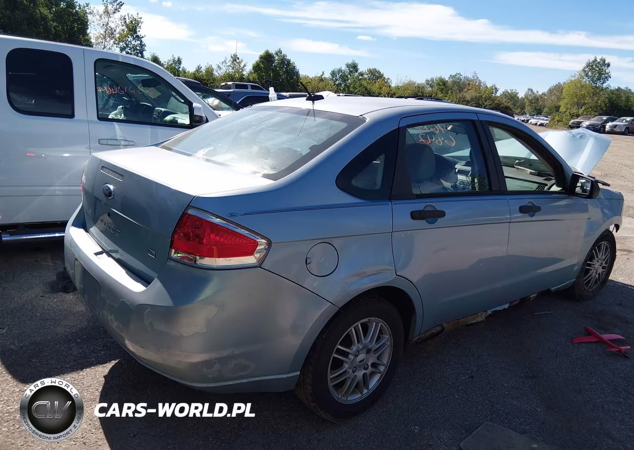 2009 Ford Focus Se VIN:1FAHP35N99W229913 - 4