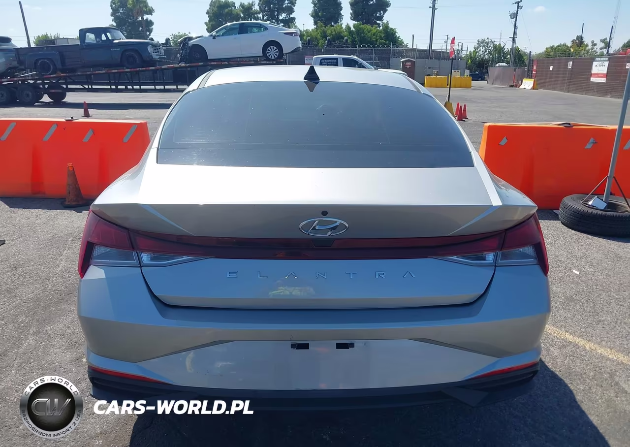 2022 Hyundai Elantra Sel VIN:5NPLS4AG8NH065747 - 16