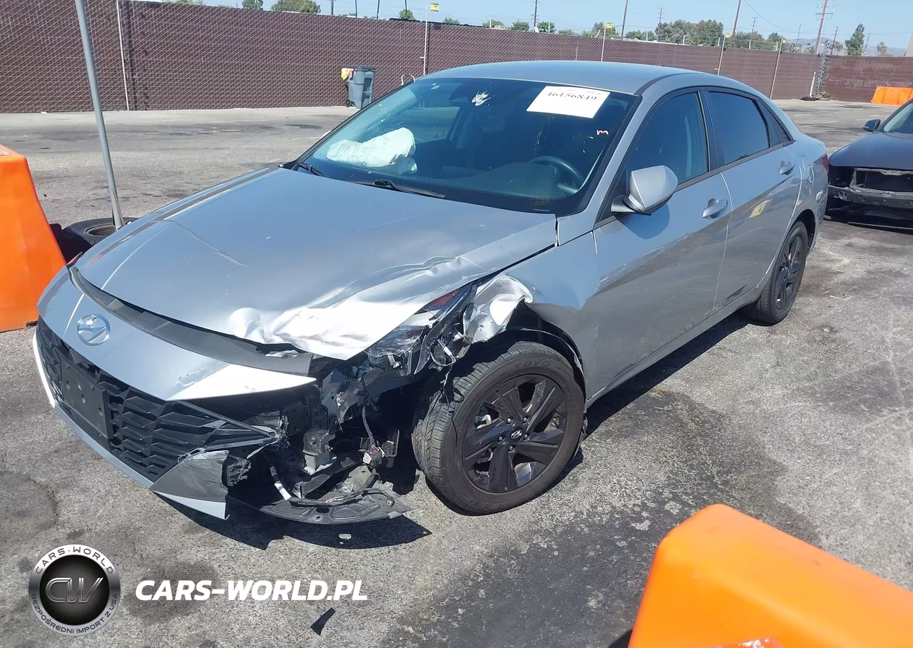 2022 Hyundai Elantra Sel VIN:5NPLS4AG8NH065747 - 2