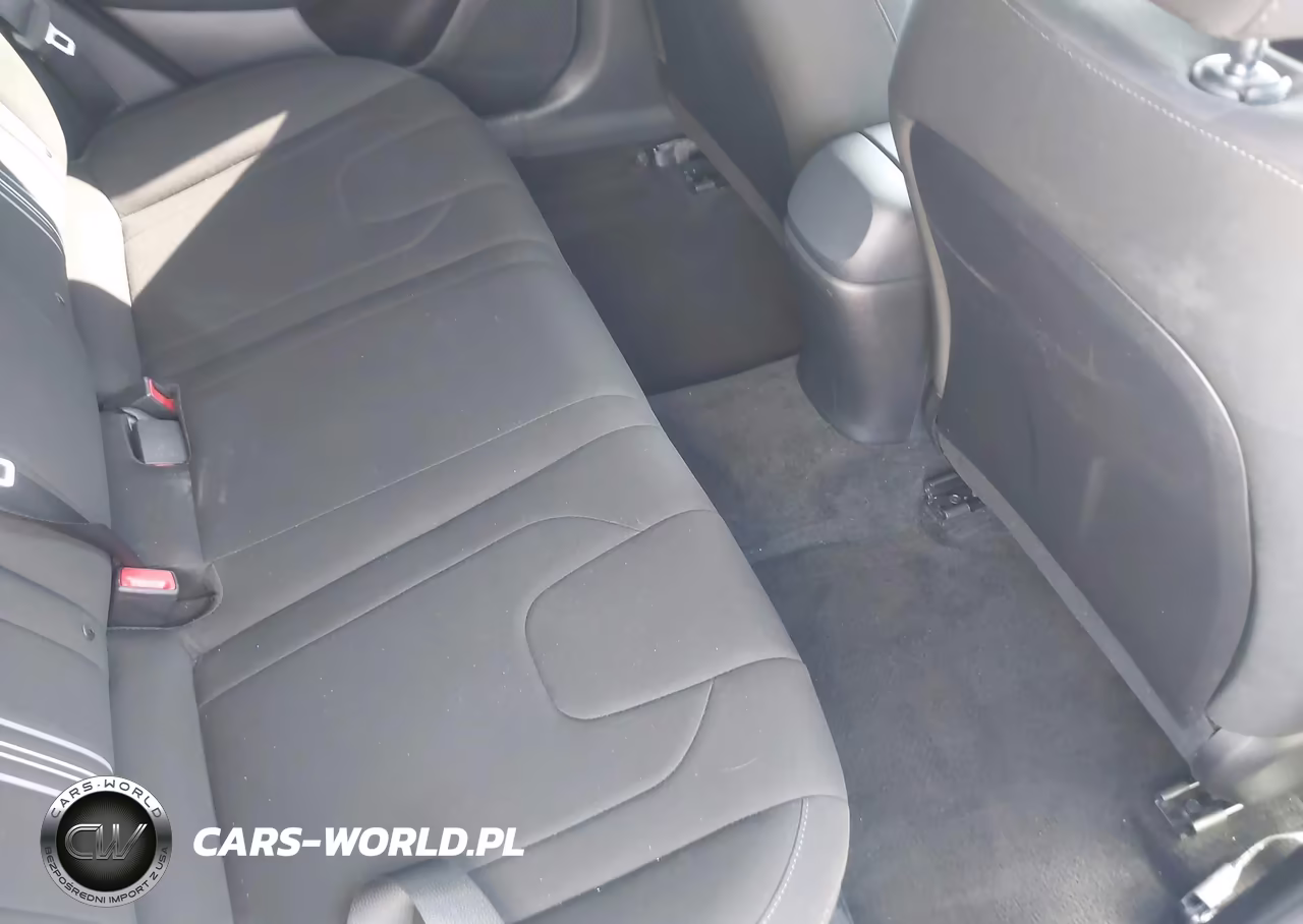 2022 Hyundai Elantra Sel VIN:5NPLS4AG8NH065747 - 8