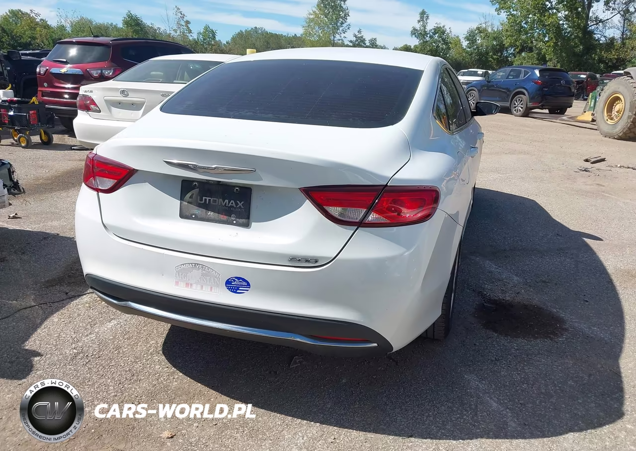 2016 Chrysler 200 Limited VIN:1C3CCCAB5GN170846 - 4