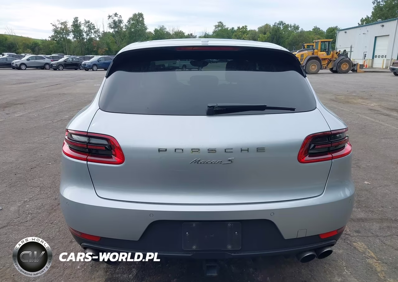 2018 Porsche Macan S VIN:WP1AB2A53JLB31099 - 16