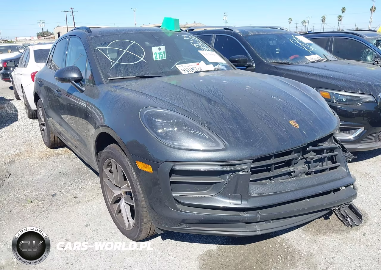 2023 Porsche Macan T VIN:WP1AA2A56PLB10114 - 1