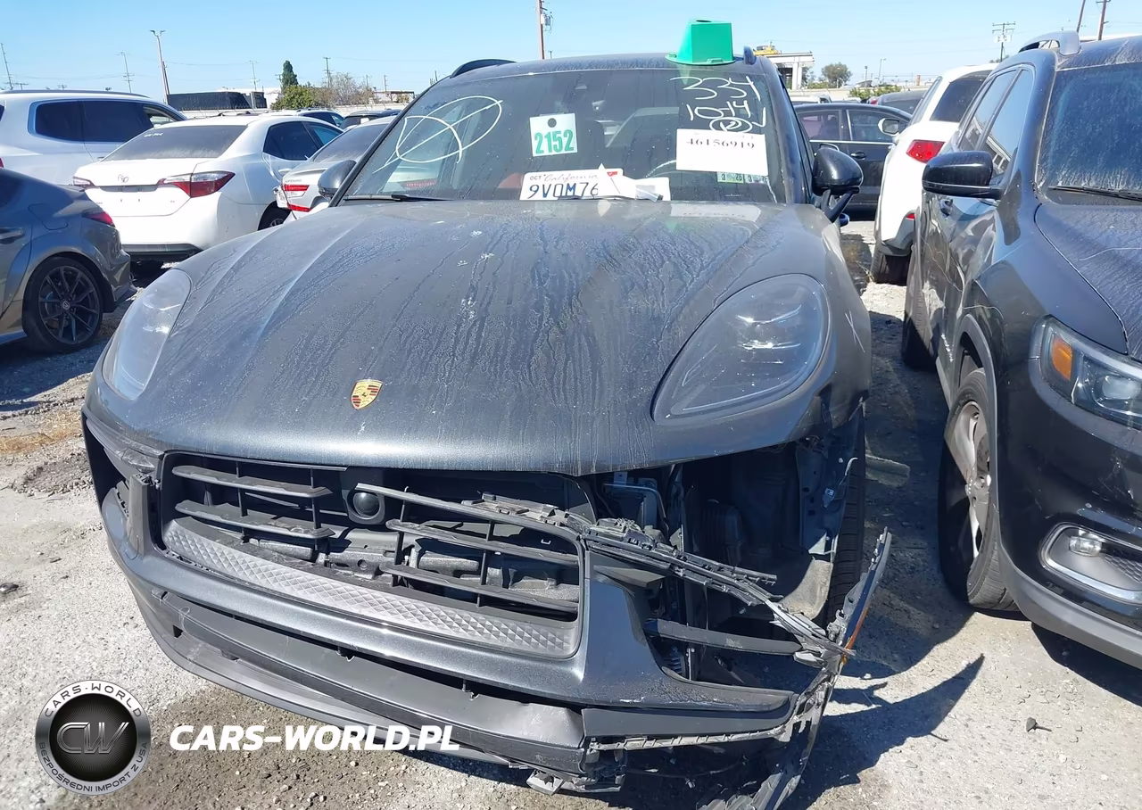 2023 Porsche Macan T VIN:WP1AA2A56PLB10114 - 12