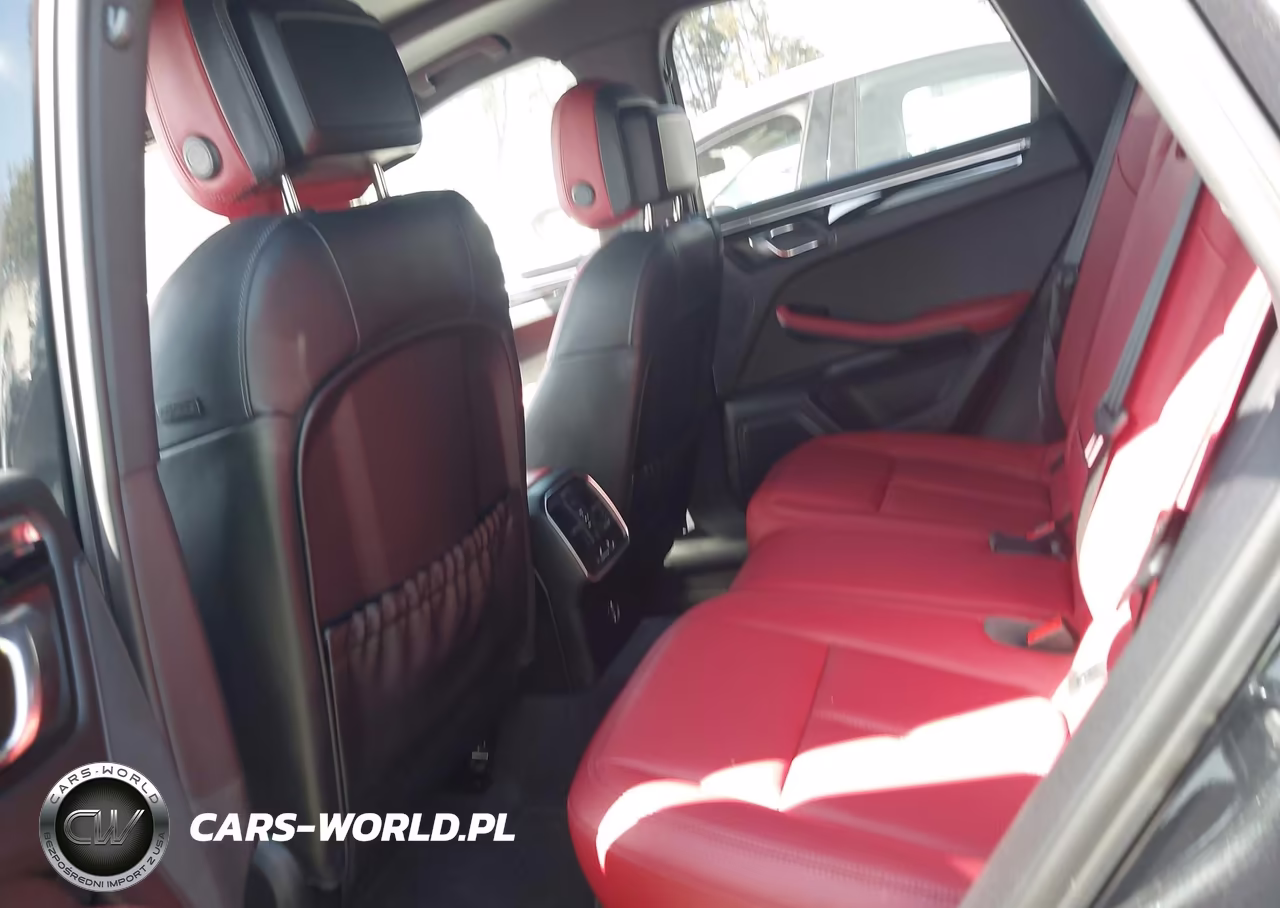 2023 Porsche Macan T VIN:WP1AA2A56PLB10114 - 18
