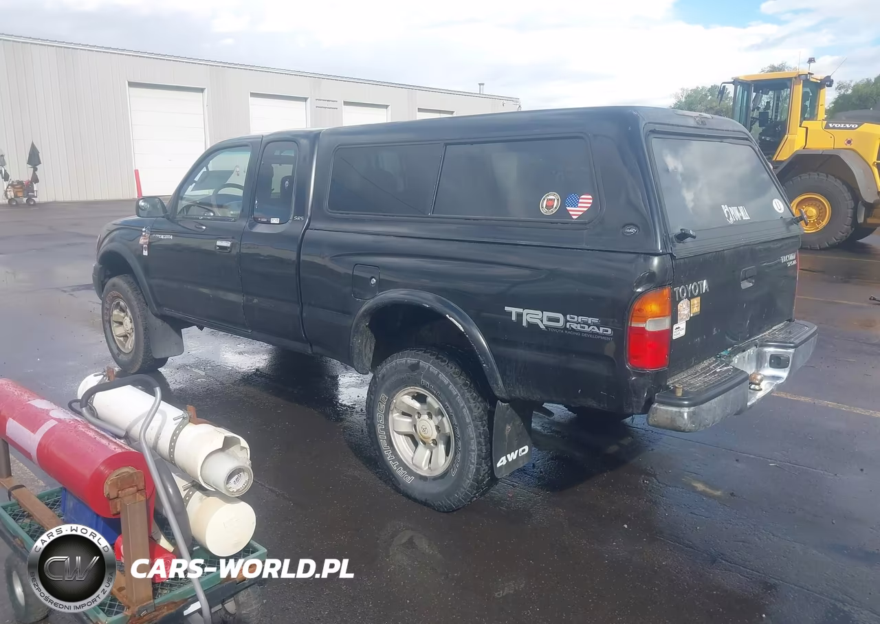 1999 Toyota Tacoma VIN:4TAWN72N8XZ508764 - 3