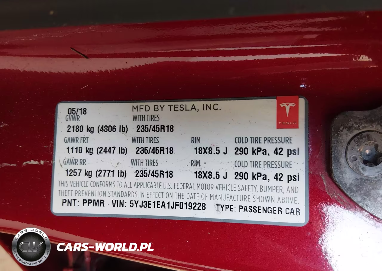 2018 Tesla Model 3 Long Range-Mid Range VIN:5YJ3E1EA1JF019228 - 9