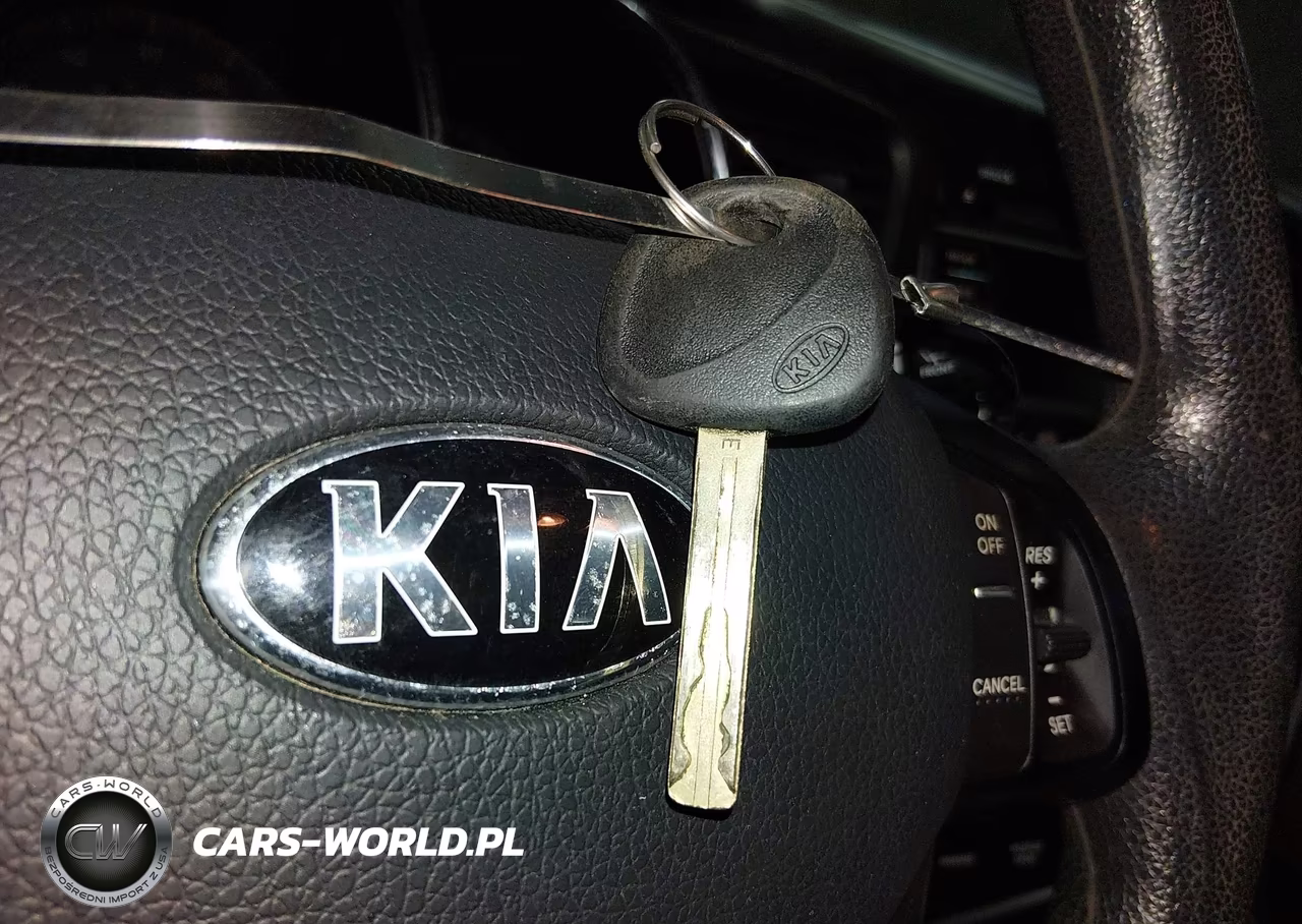 2013 Kia Optima Lx VIN:5XXGM4A77DG257585 - 11