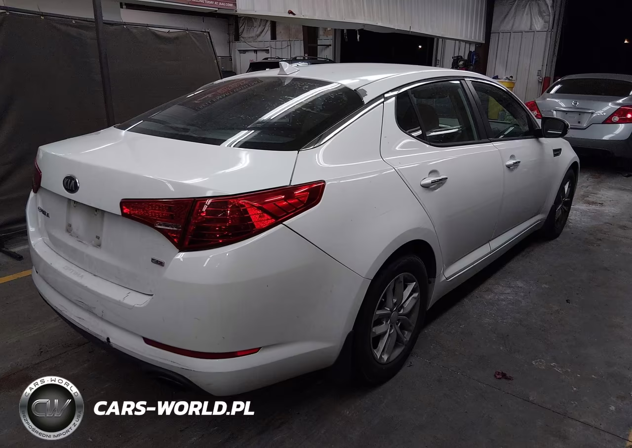 2013 Kia Optima Lx VIN:5XXGM4A77DG257585 - 4