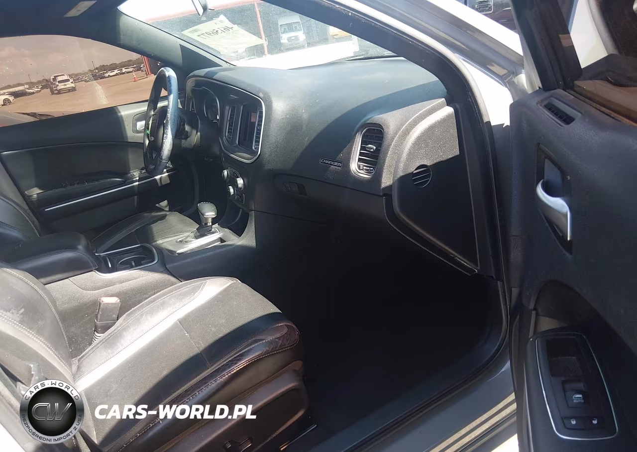 2019 Dodge Charger Sxt Rwd VIN:2C3CDXBG3KH659892 - 5