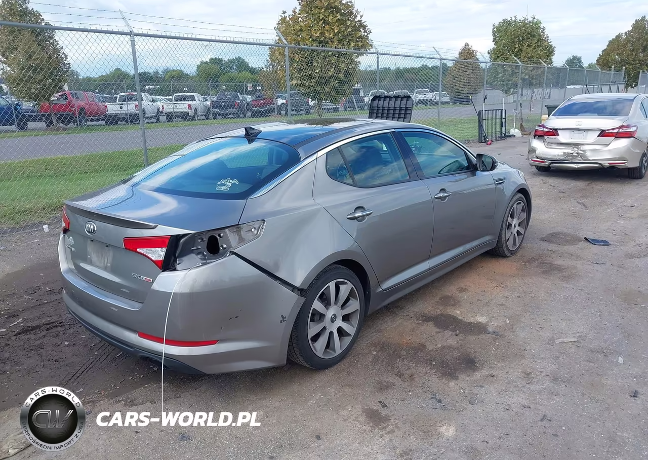 2013 Kia Optima Sx VIN:5XXGR4A63DG228528 - 4