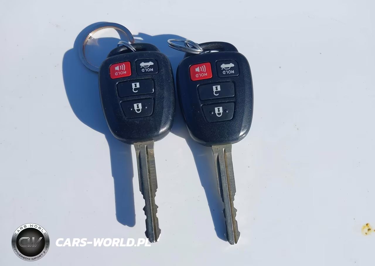 2015 Toyota Corolla Le Plus VIN:2T1BURHE0FC348462 - 11