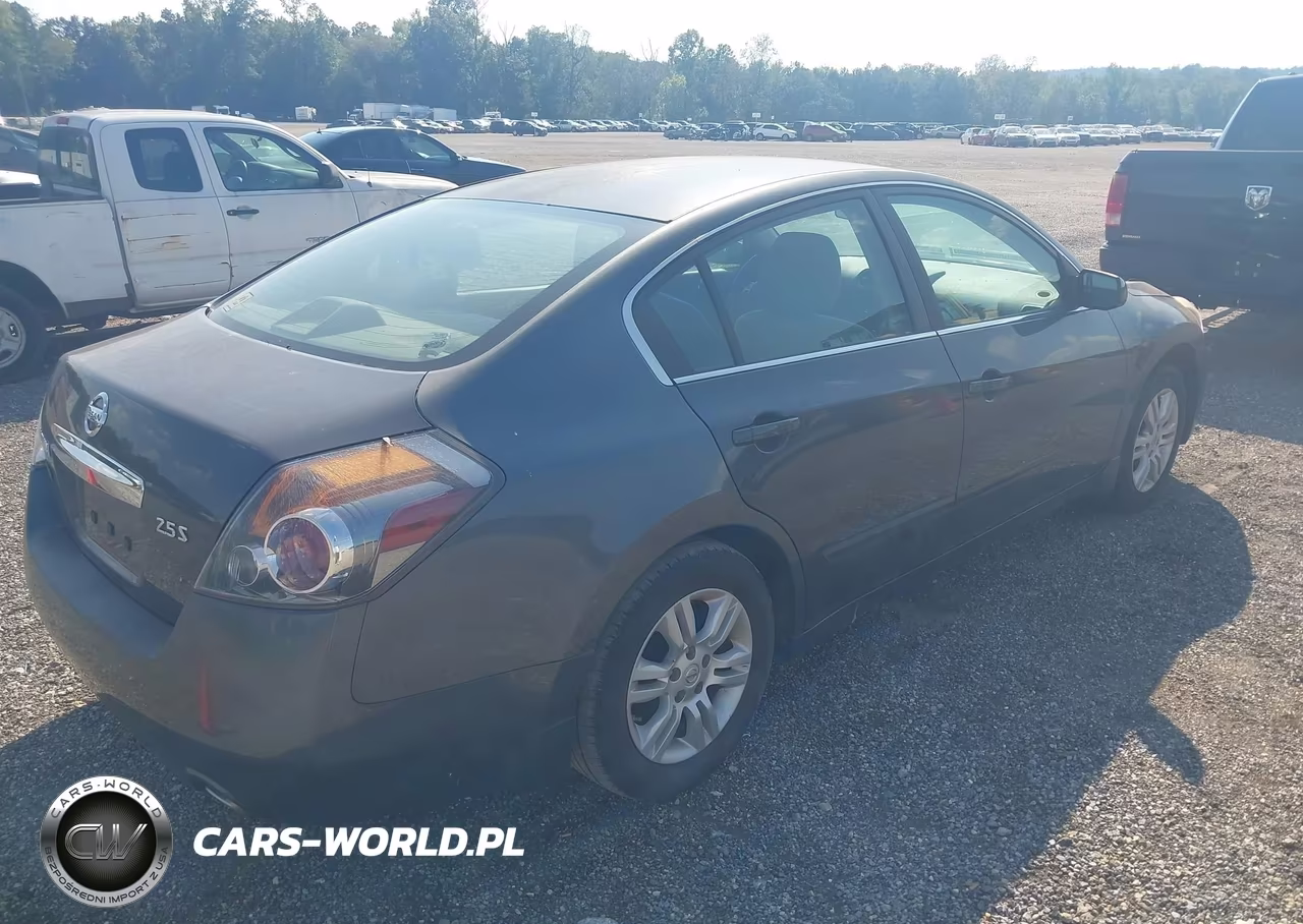 2010 Nissan Altima 2.5 S VIN:1N4AL2AP7AN418780 - 4