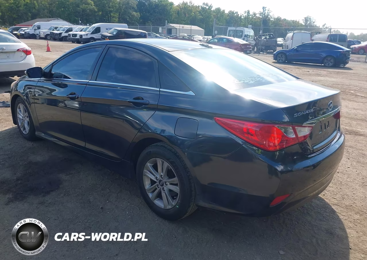 2014 Hyundai Sonata Gls VIN:5NPEB4AC6EH945464 - 3