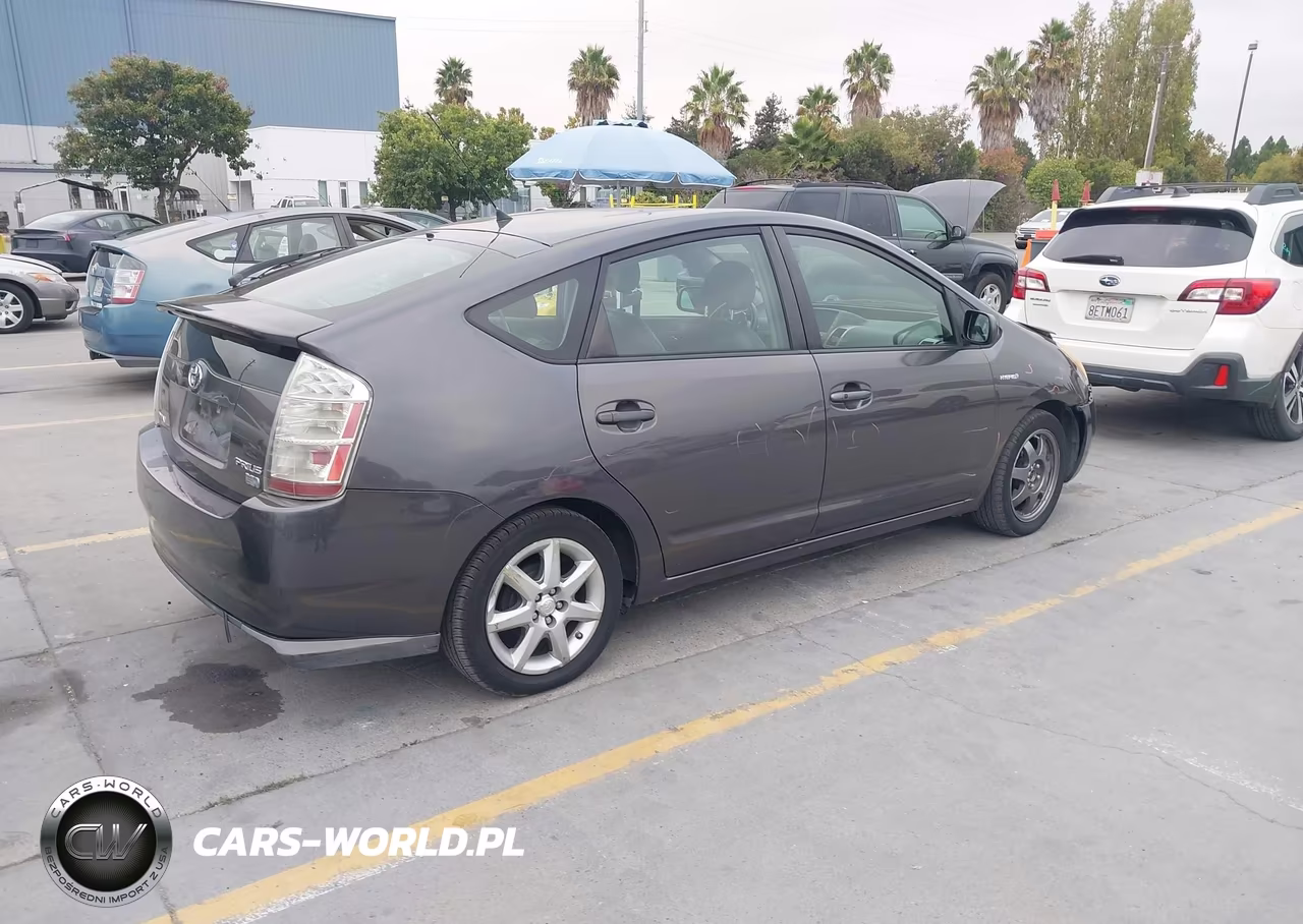 2008 Toyota Prius Touring VIN:JTDKB20U883347555 - 4