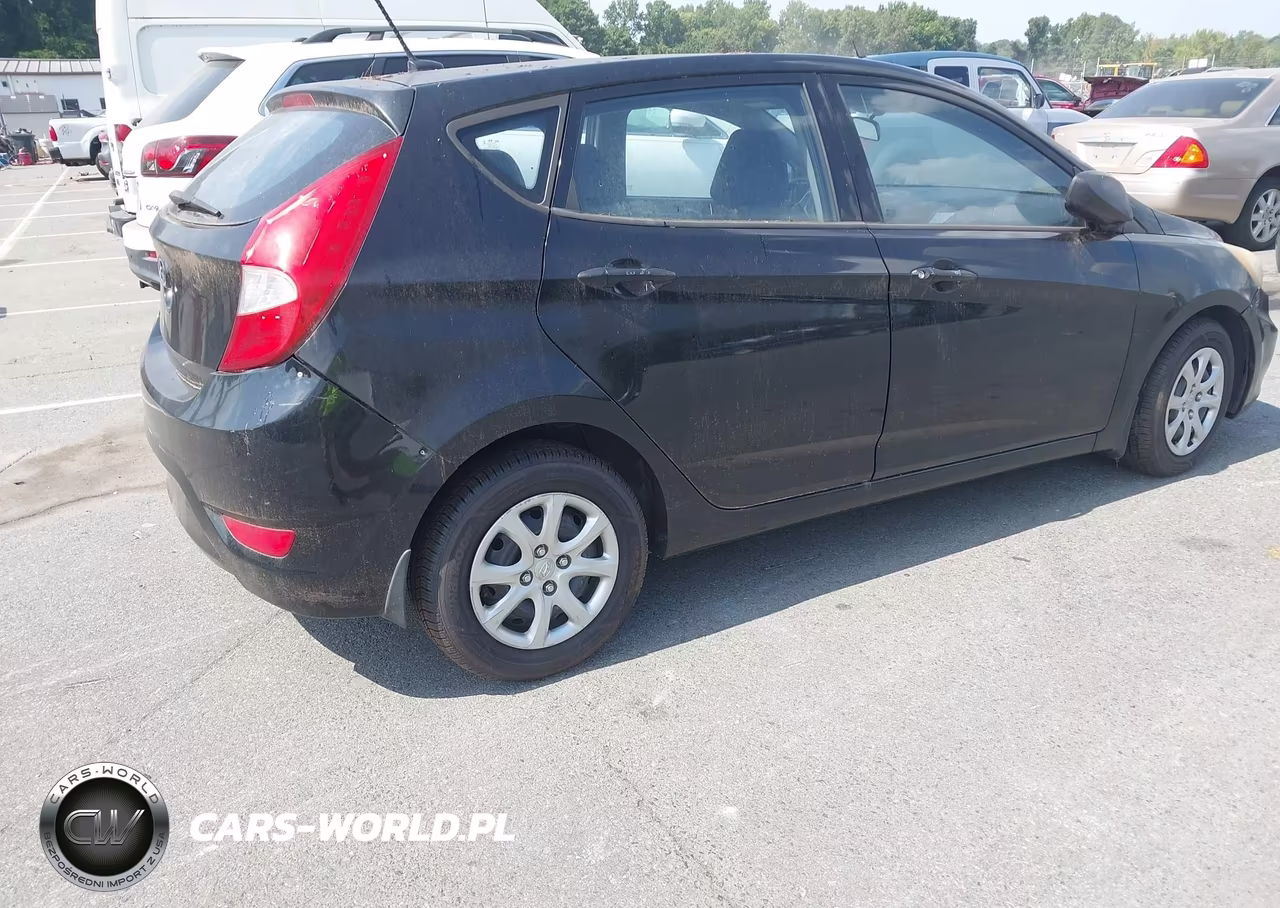 2014 Hyundai Accent Gs VIN:KMHCT5AE2EU165703 - 4