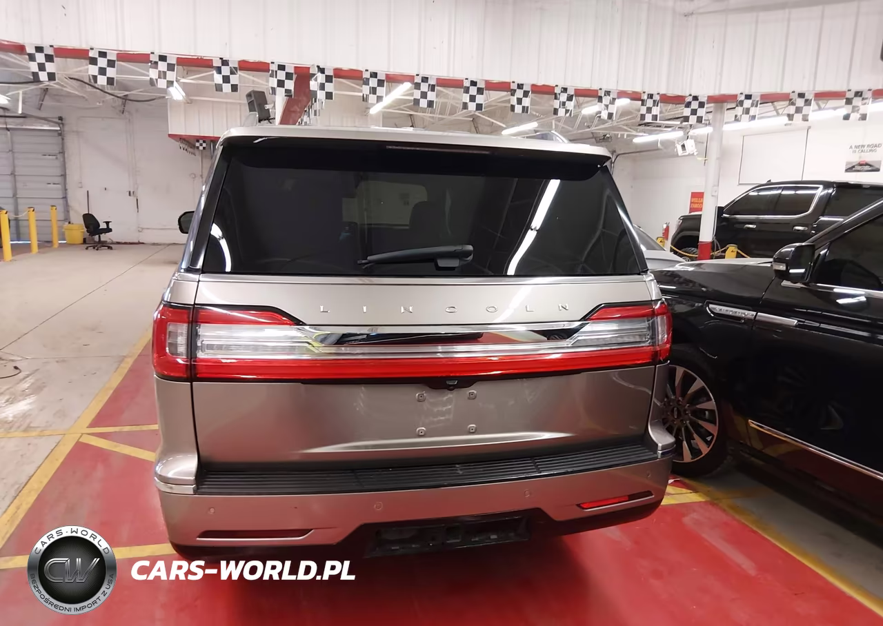2019 Lincoln Navigator Select VIN:5LMJJ2JT8KEL19540 - 16