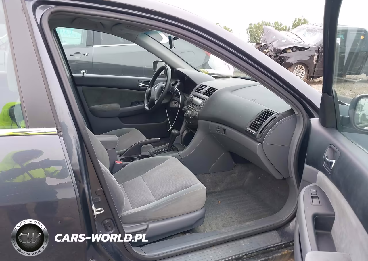 2003 Honda Accord 2.4 Lx VIN:1HGCM56373A135007 - 5