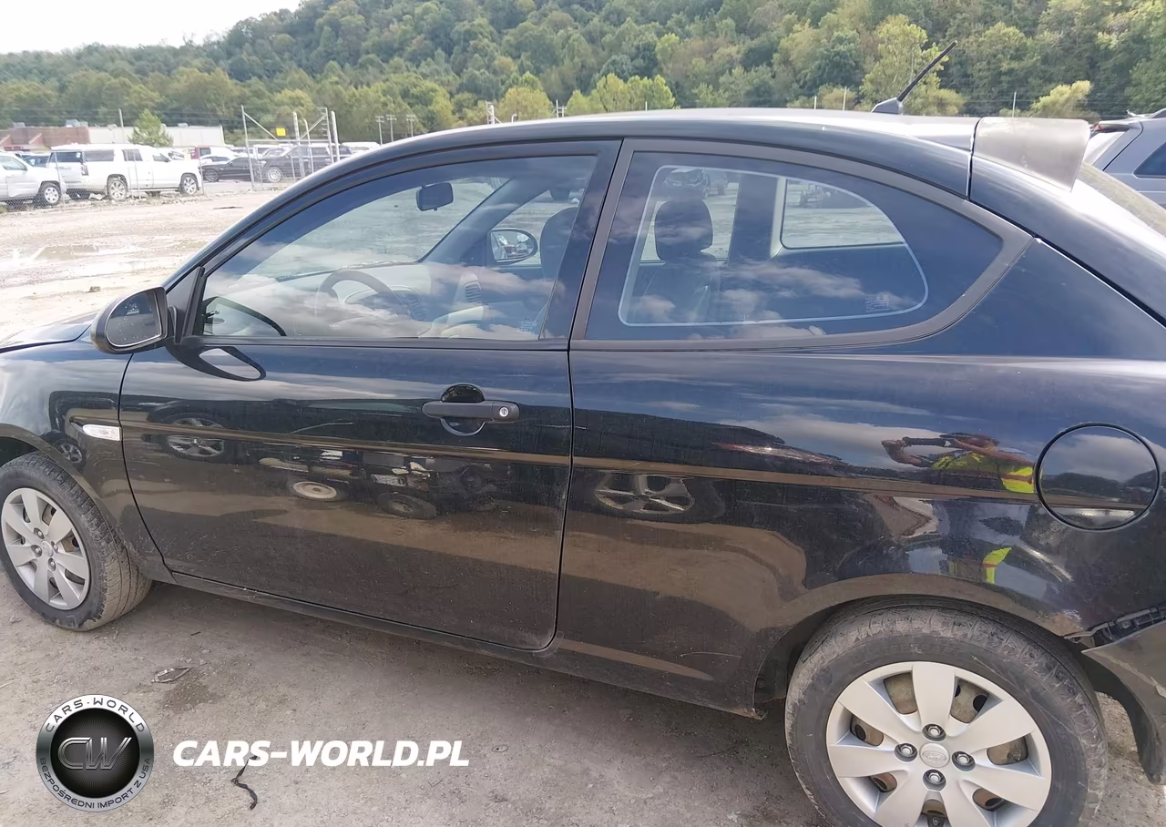 2008 Hyundai Accent Gs VIN:KMHCM36C08U094613 - 15