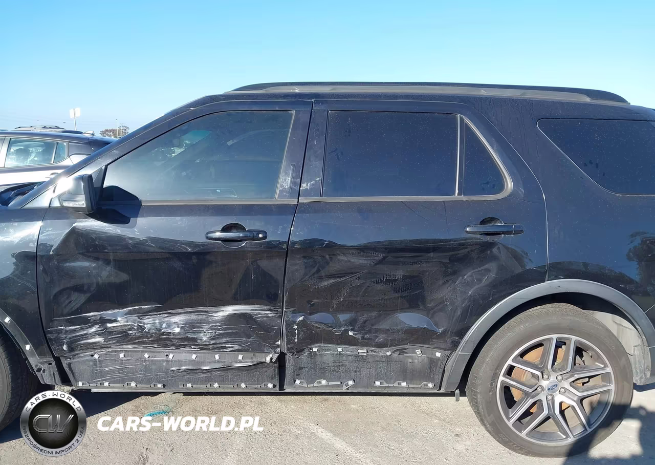 2016 Ford Explorer Sport VIN:1FM5K8GT3GGC12905 - 14