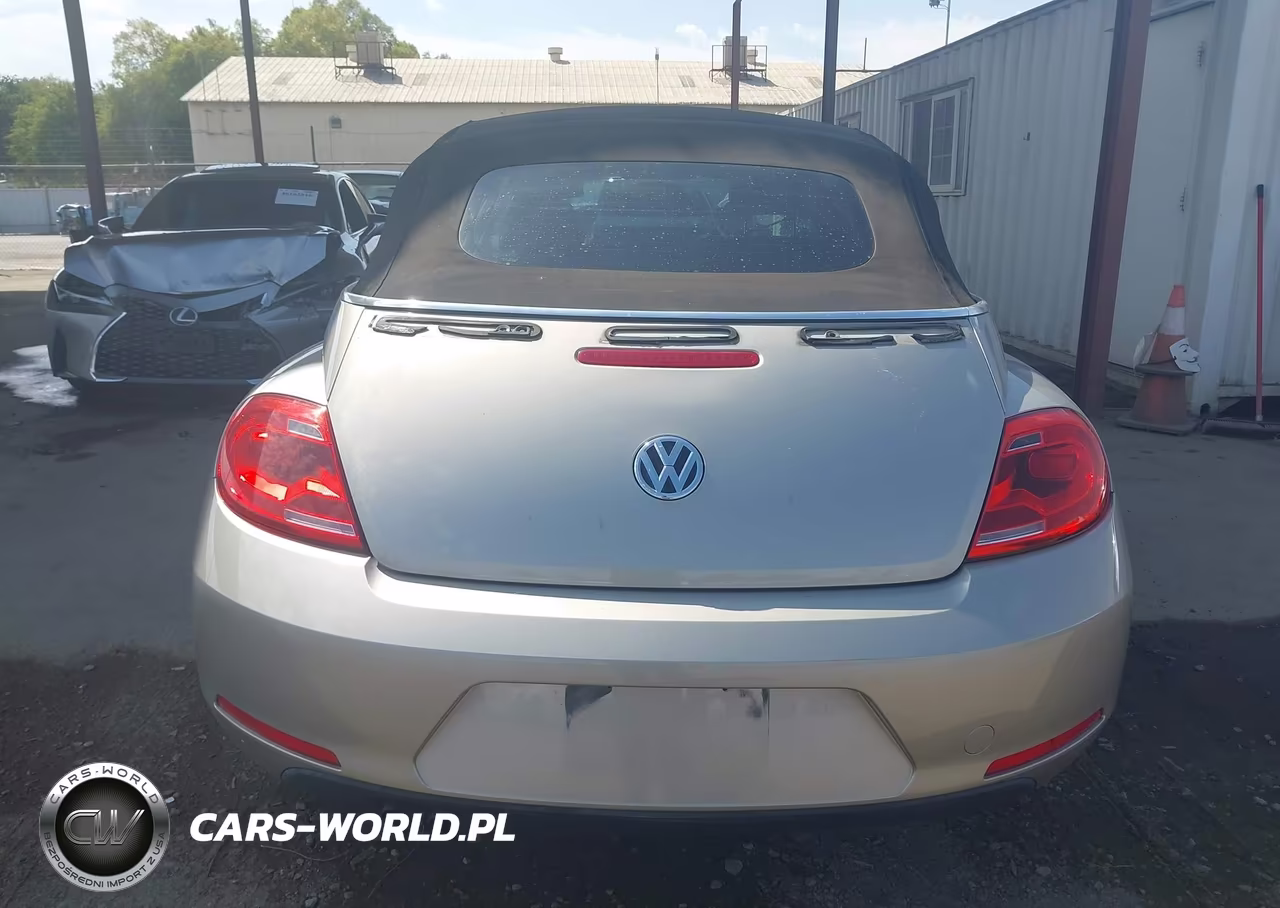 2015 Volkswagen Beetle 1.8T Classic VIN:3VW517AT0FM809814 - 16