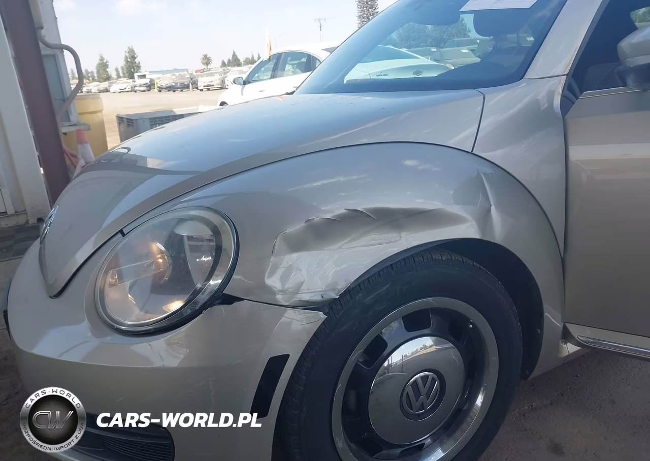 2015 Volkswagen Beetle 1.8T Classic VIN:3VW517AT0FM809814 - 6