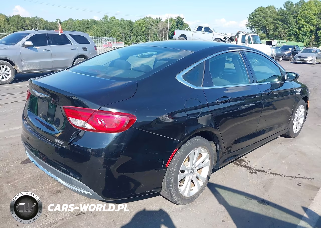 2015 Chrysler 200 Limited VIN:1C3CCCABXFN671603 - 4