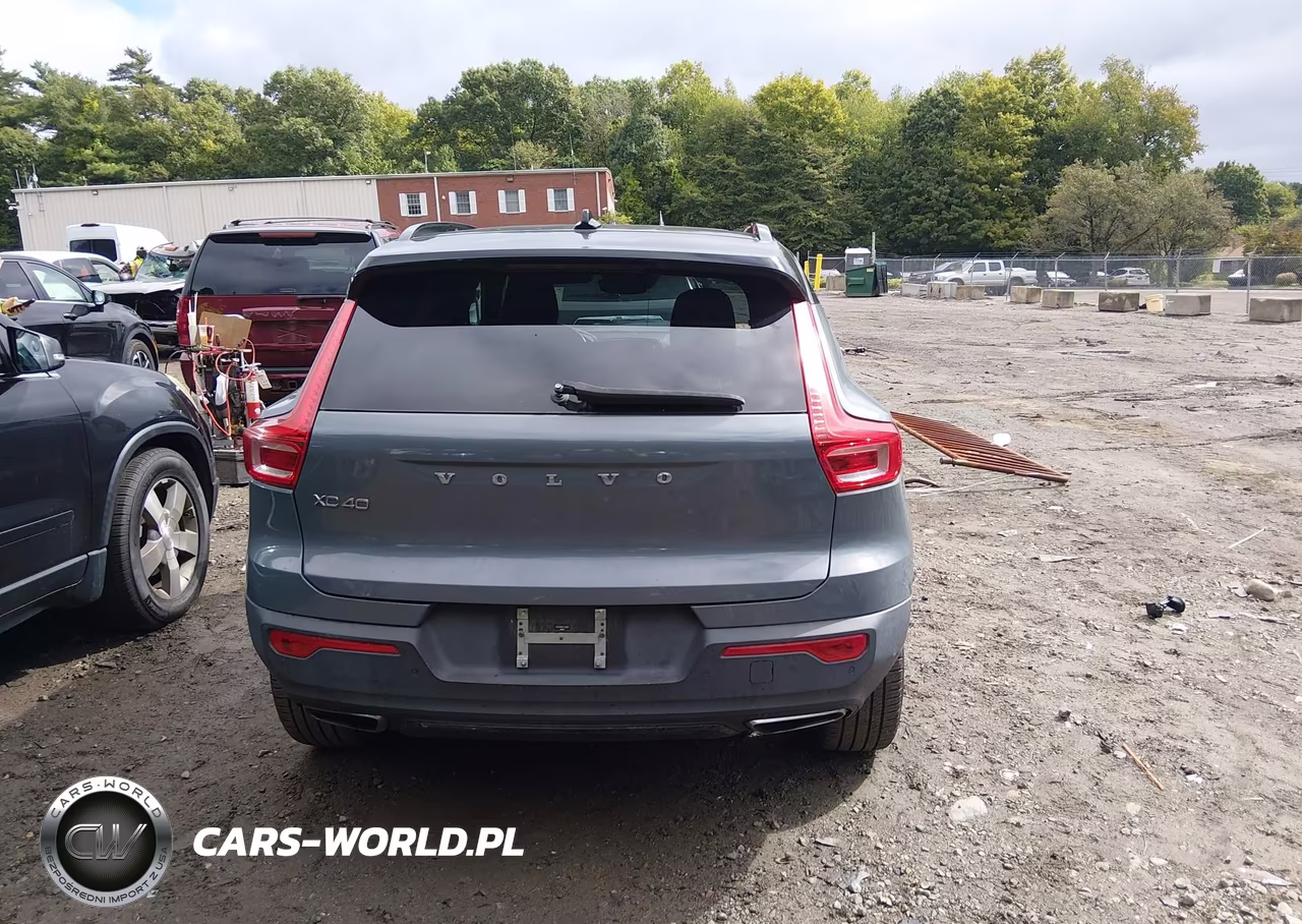 2020 Volvo Xc40 T5 R-Design VIN:YV4162UM9L2246854 - 17