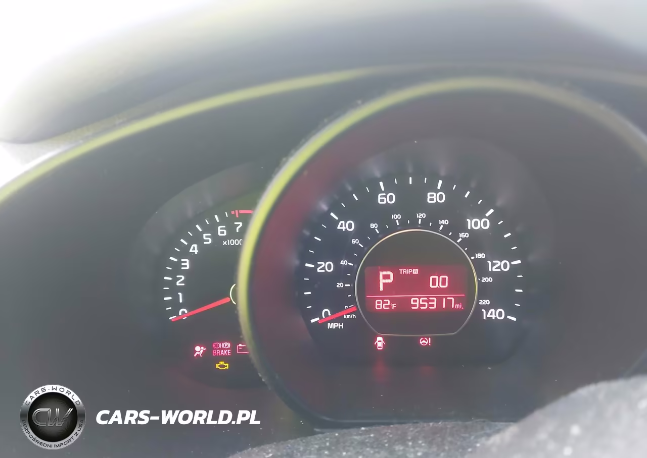 2016 Kia Soul + VIN:KNDJP3A55G7375010 - 7