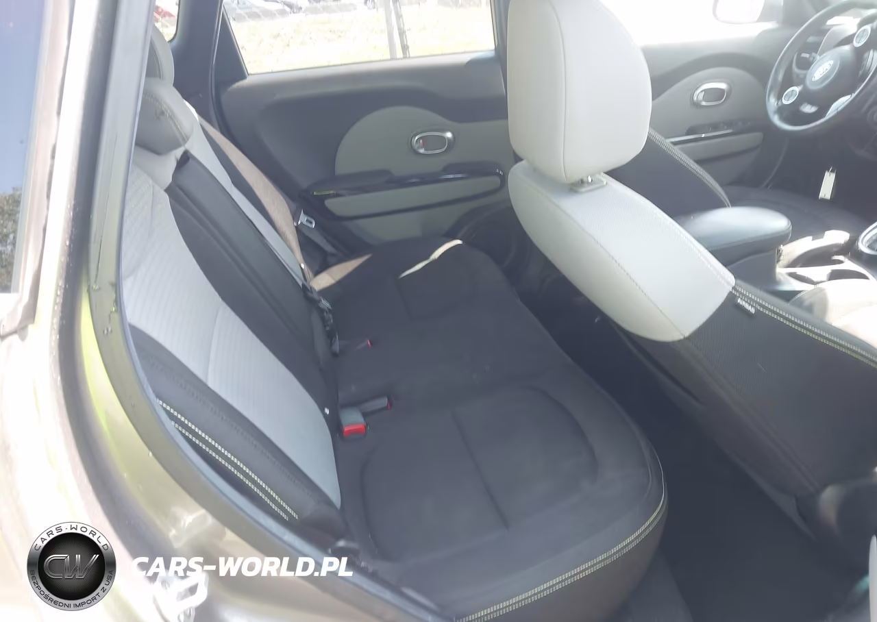 2016 Kia Soul + VIN:KNDJP3A55G7375010 - 8