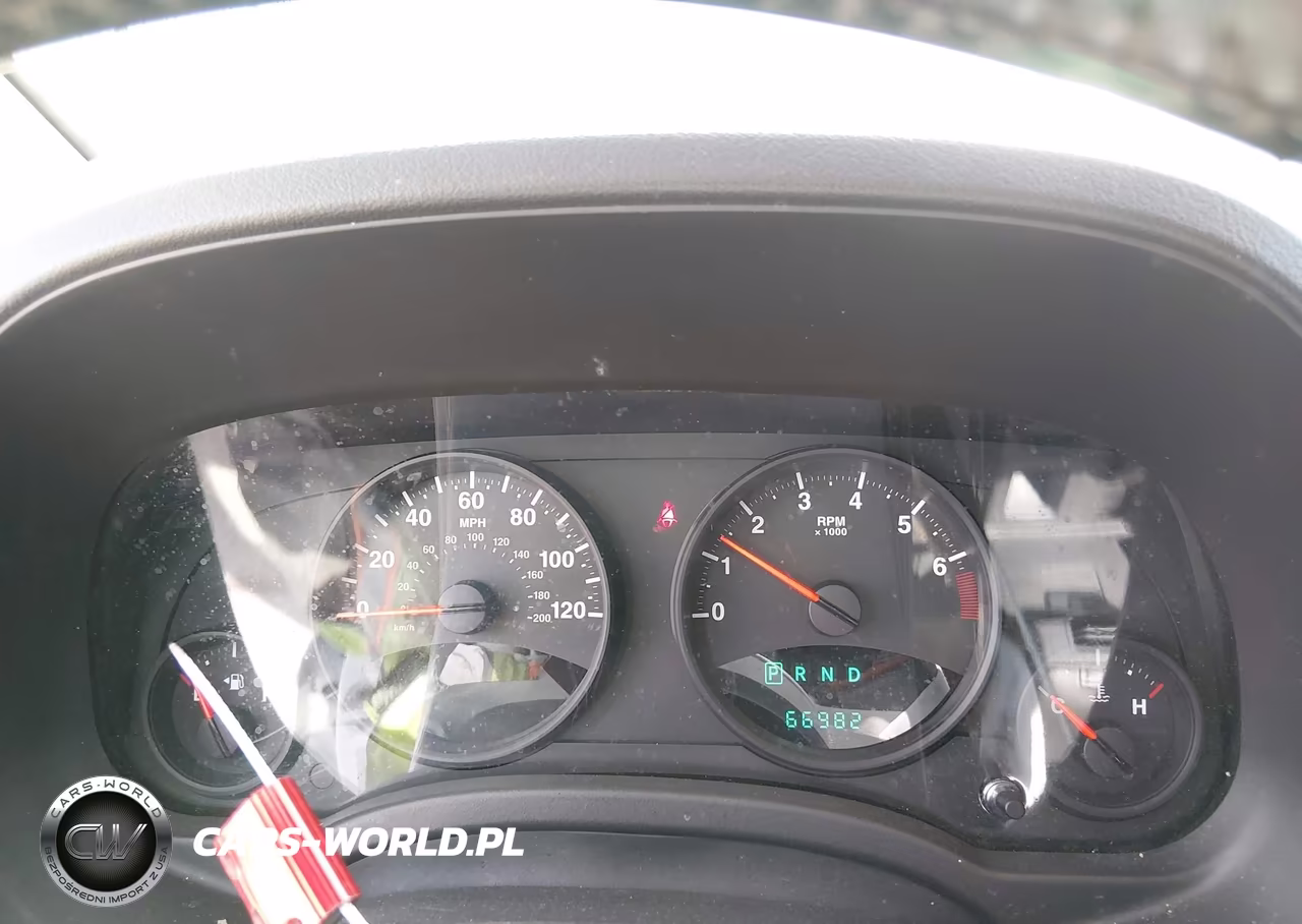 2012 Jeep Compass Latitude VIN:1C4NJCEA7CD684158 - 7