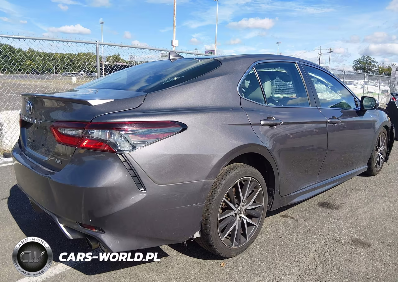 2021 Toyota Camry Se VIN:4T1G11AK1MU588633 - 4