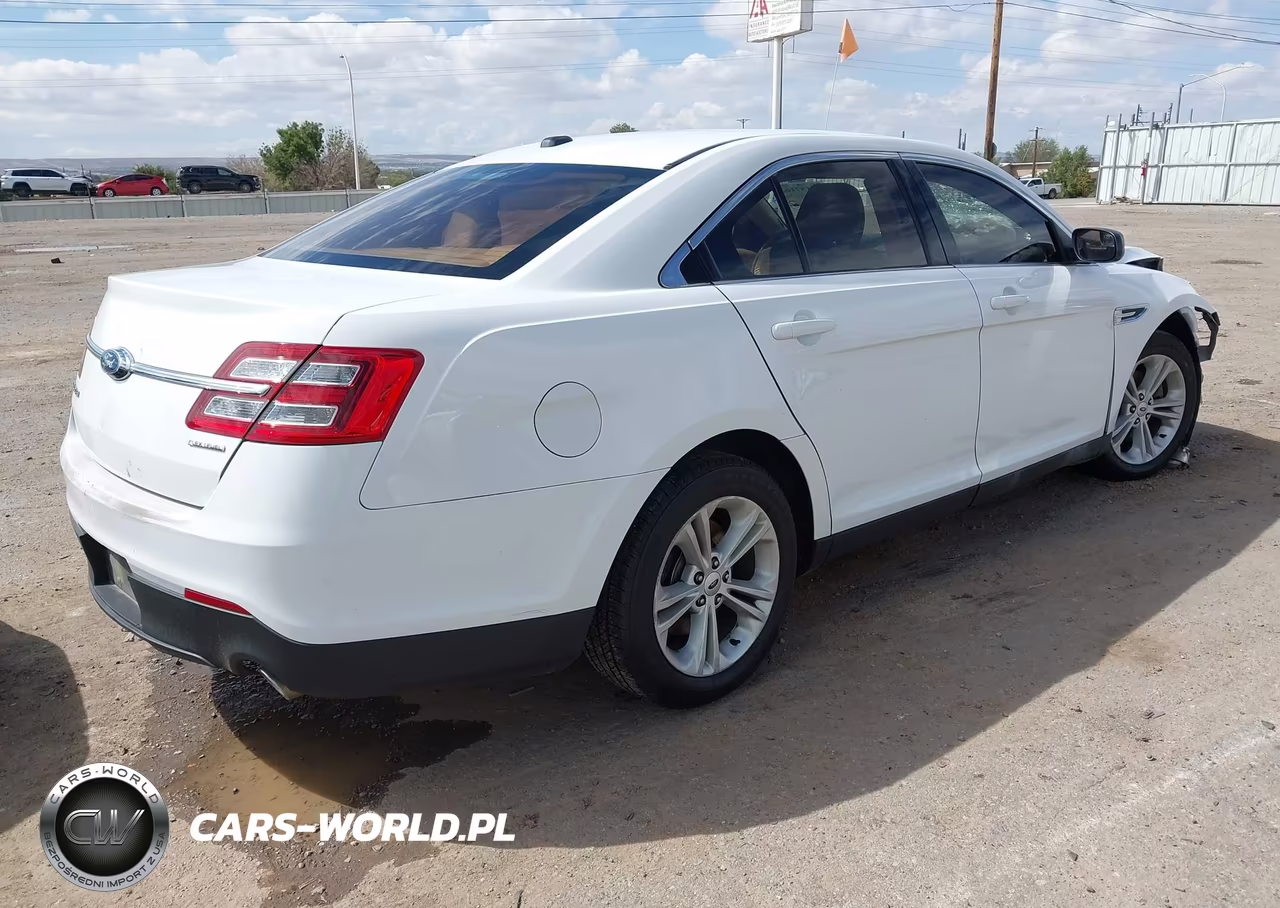 2016 Ford Taurus Se VIN:1FAHP2D83GG118898 - 4