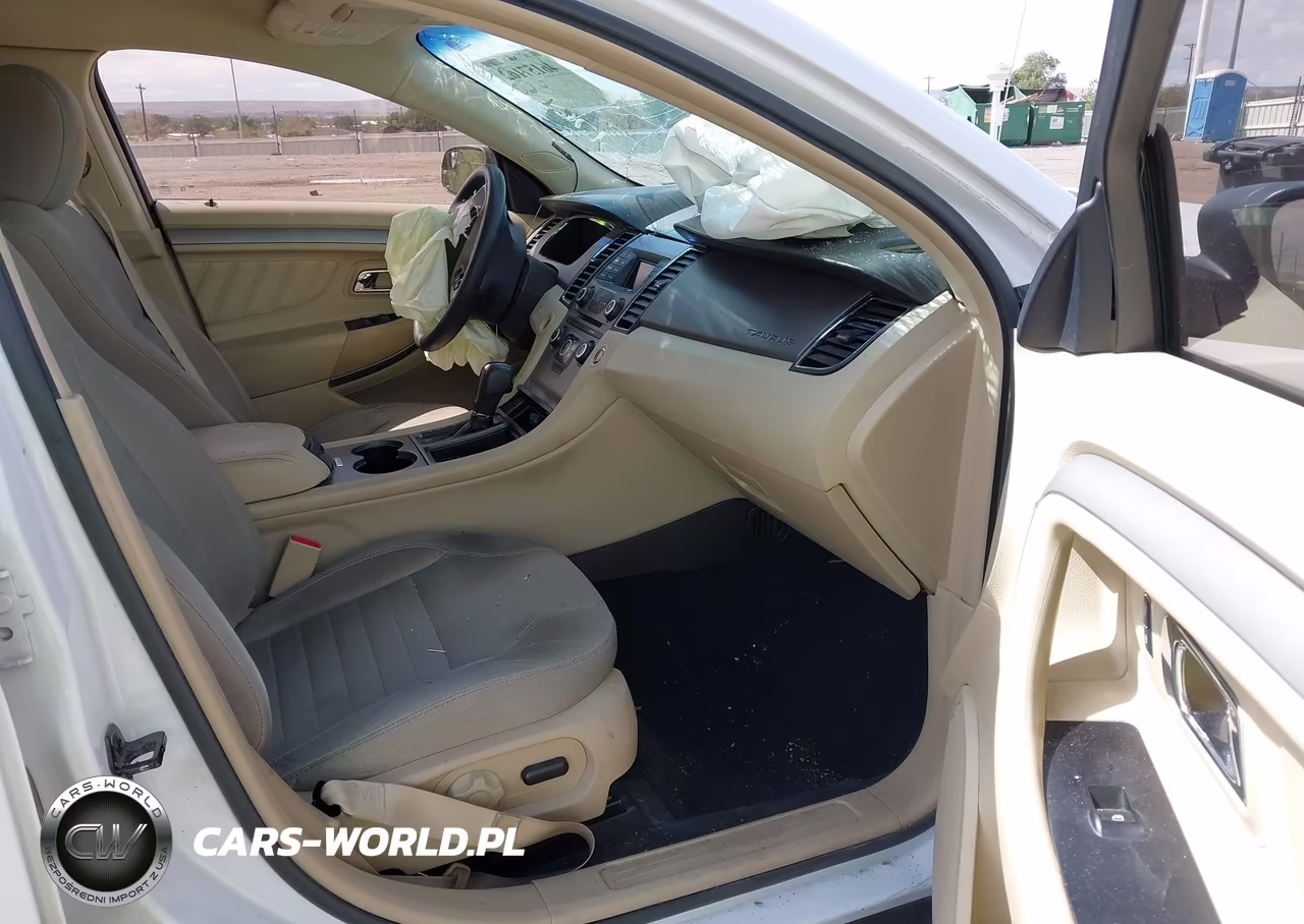 2016 Ford Taurus Se VIN:1FAHP2D83GG118898 - 5