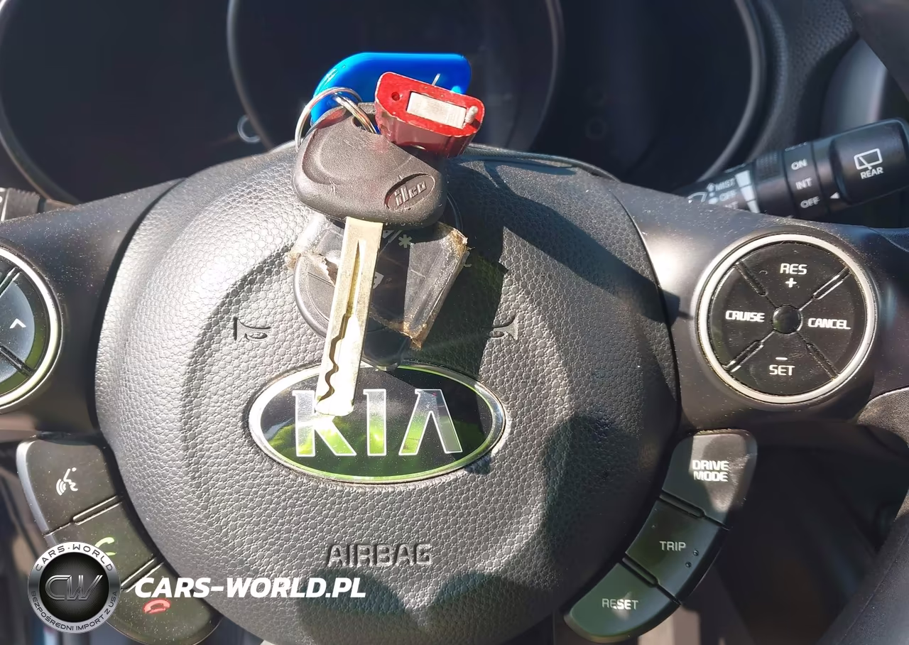 2019 Kia Soul + VIN:KNDJP3A59K7679448 - 11