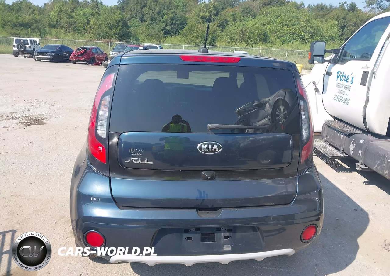 2019 Kia Soul + VIN:KNDJP3A59K7679448 - 16