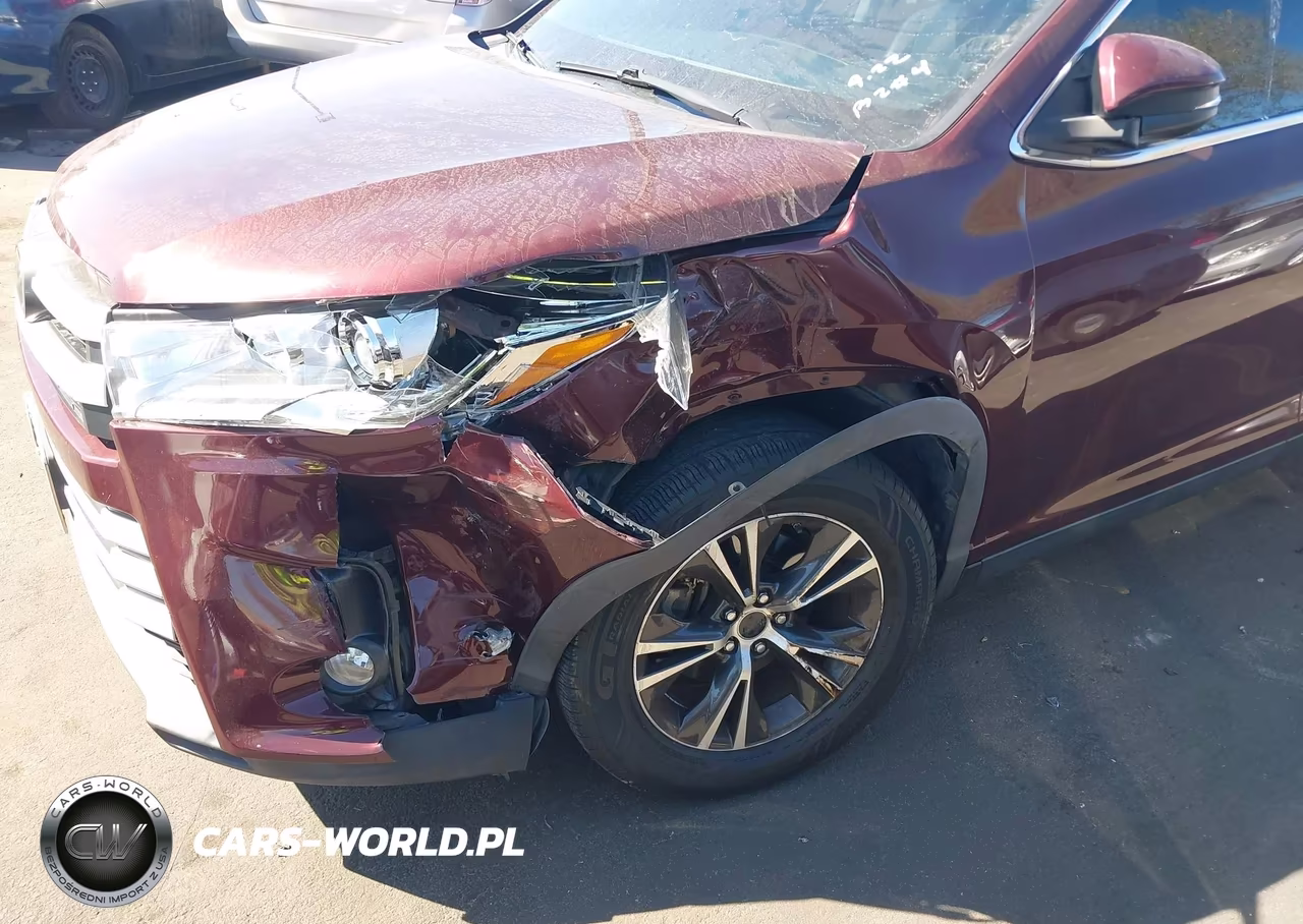 2019 Toyota Highlander Le Plus VIN:5TDZZRFH8KS362866 - 6