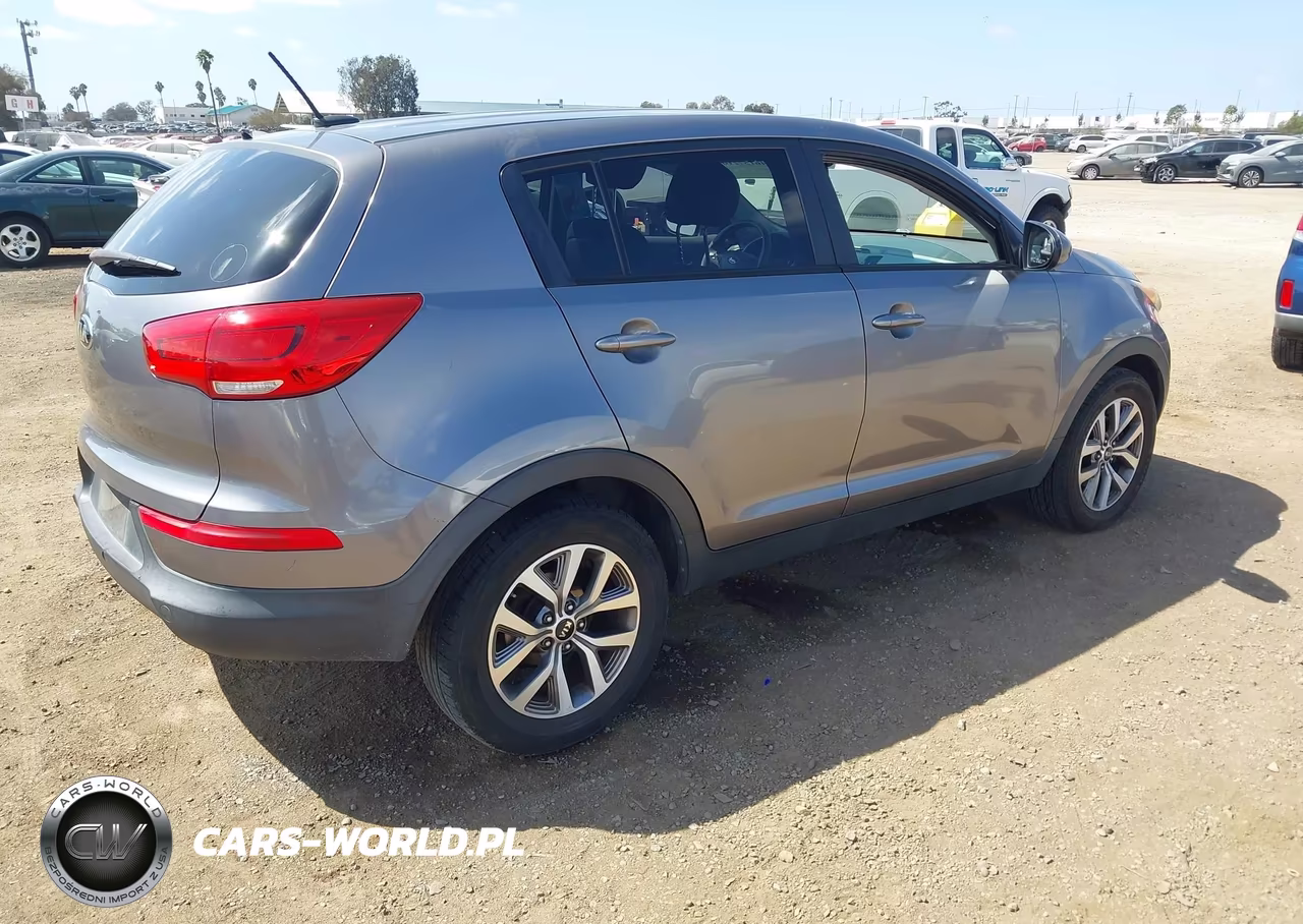 2015 Kia Sportage Lx VIN:KNDPB3AC3F7676929 - 4