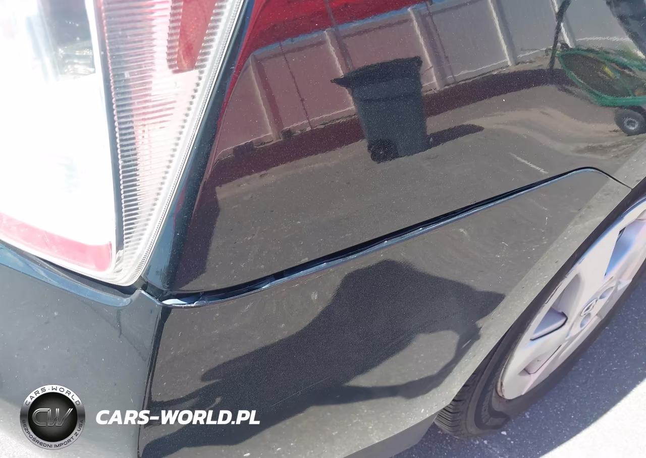 2011 Toyota Prius Two VIN:JTDKN3DU1B1369178 - 21