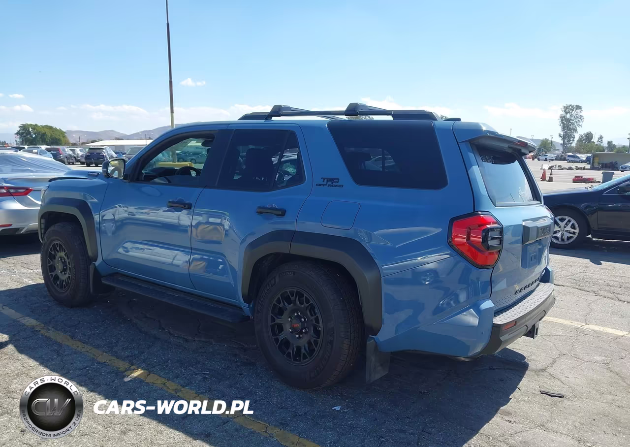 2025 Toyota 4Runner Hybrid Trd Off Road Premium VIN:JTEVB5BRXS5012859 - 3