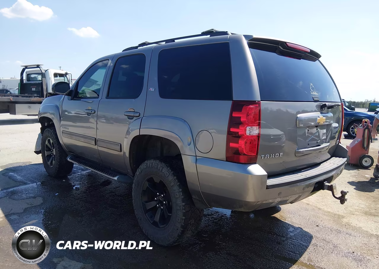 2012 Chevrolet Tahoe Lt VIN:1GNSKBE03CR211546 - 3
