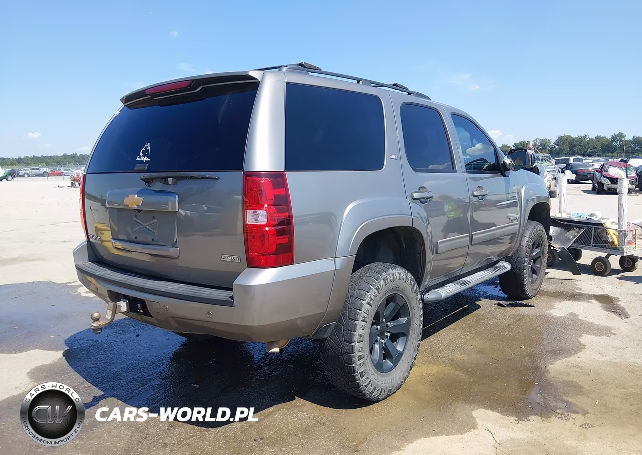 2012 Chevrolet Tahoe Lt VIN:1GNSKBE03CR211546 - 4