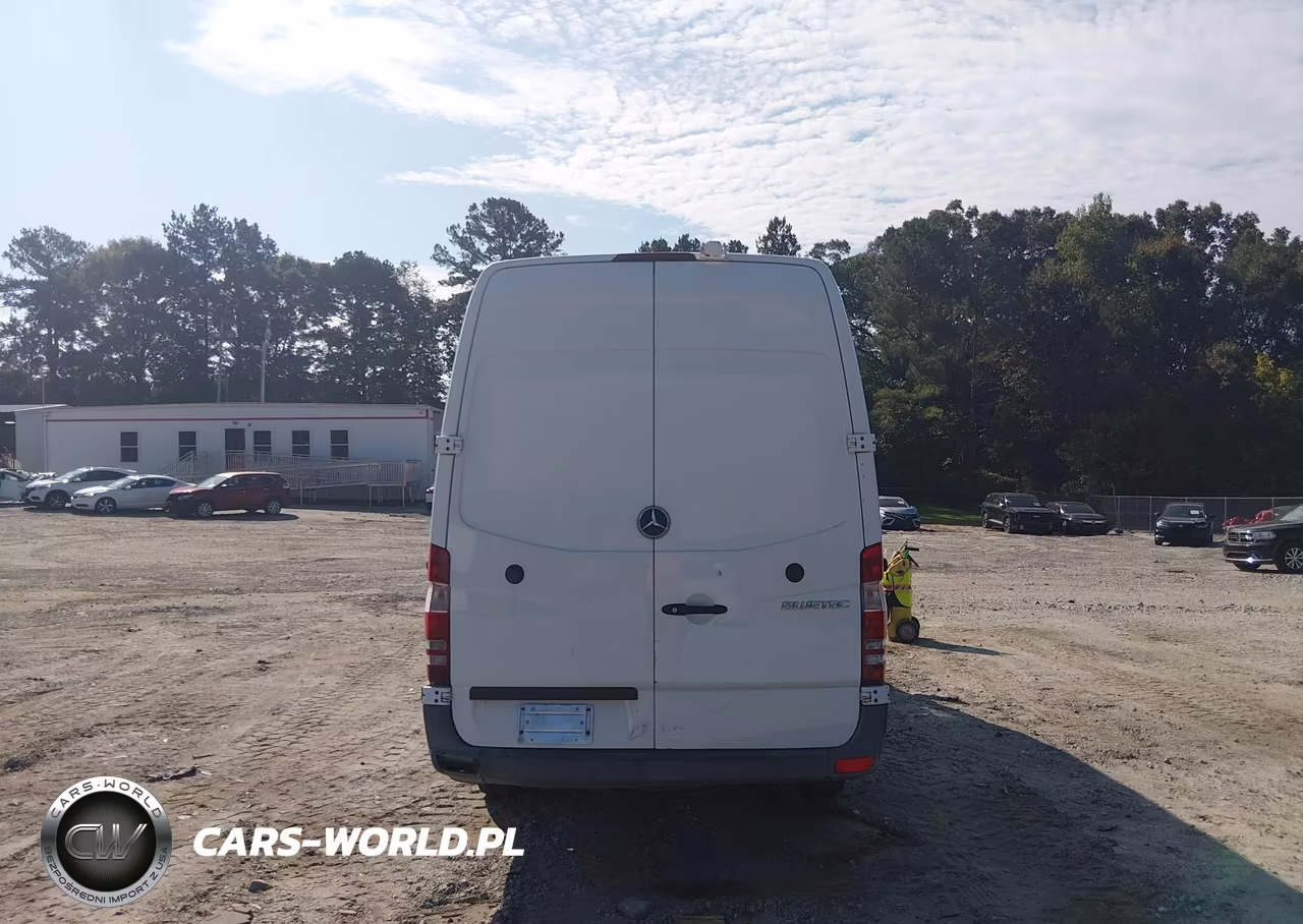 2011 Mercedes-Benz Sprinter 2500 High Roof VIN:WD3PE8CB0B5584170 - 16