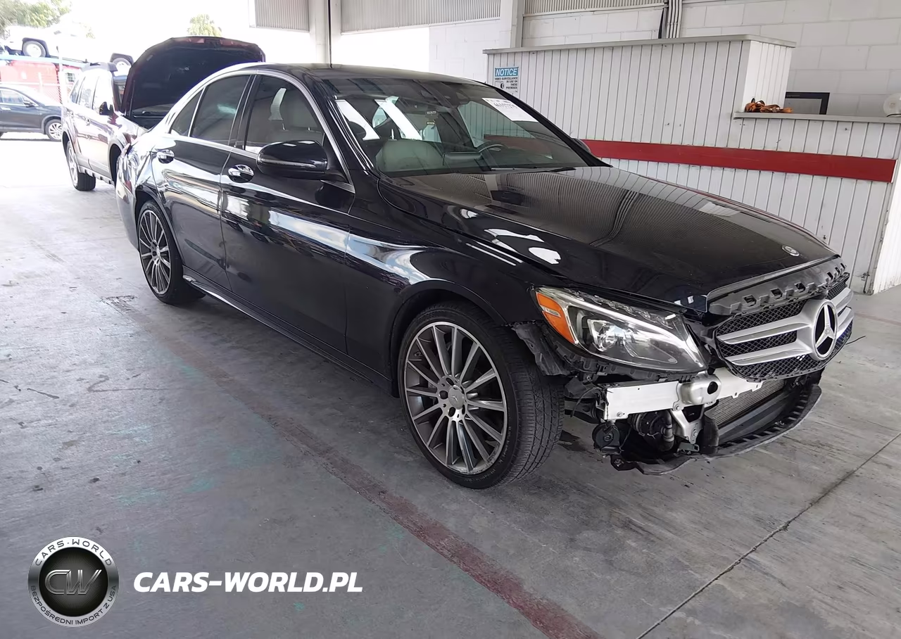 2016 Mercedes-Benz C 300 Sport